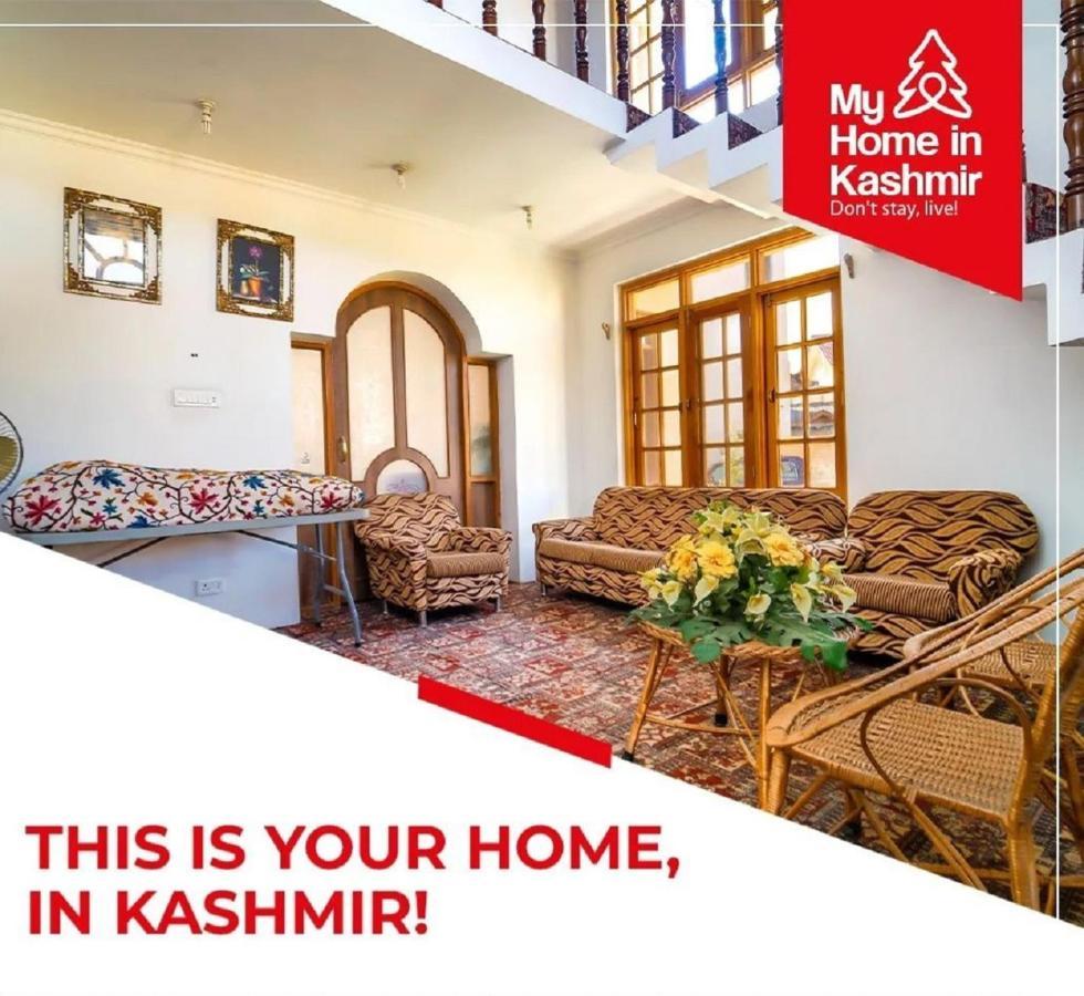 Hotel Al Azrah Srinagar  Bagian luar foto